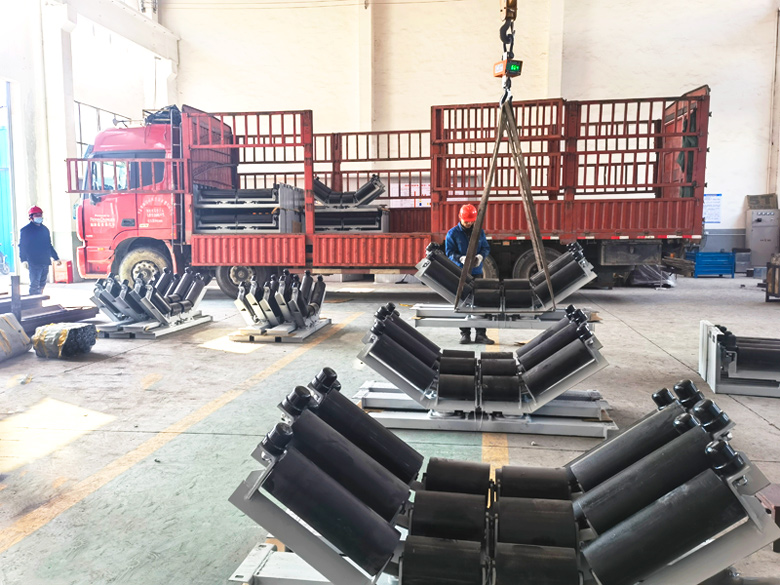 年前忙交貨，解決雨雪冰凍天氣皮帶機(jī)打滑跑偏問(wèn)題